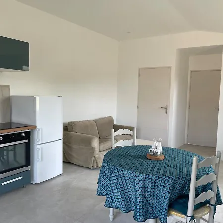Prechacq-Les-Bains Apartment Prechacq-les-Bains